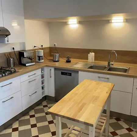 Maison De Meuliere Pres De Paris Avec Jardin, Cheminee Et Confort Inclus - Fr-1-527-45 Holiday home Carrieres-sur-Seine