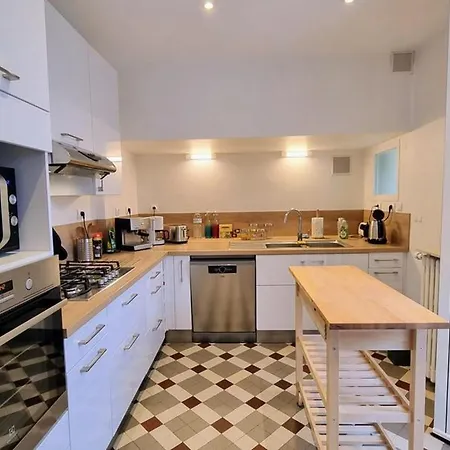 Maison De Meuliere Pres De Paris Avec Jardin, Cheminee Et Confort Inclus - Fr-1-527-45 Holiday home Carrieres-sur-Seine
