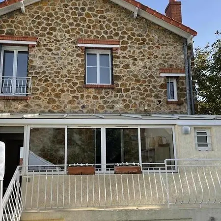 Maison De Meuliere Pres De Paris Avec Jardin, Cheminee Et Confort Inclus - Fr-1-527-45 Holiday home