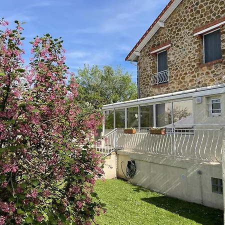 Holiday home Maison De Meuliere Pres De Paris Avec Jardin, Cheminee Et Confort Inclus - Fr-1-527-45 *